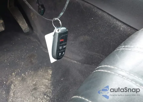 2018 Chrysler 300 300S из США, поврежденный, VIN 2C3CCABG0JH244592